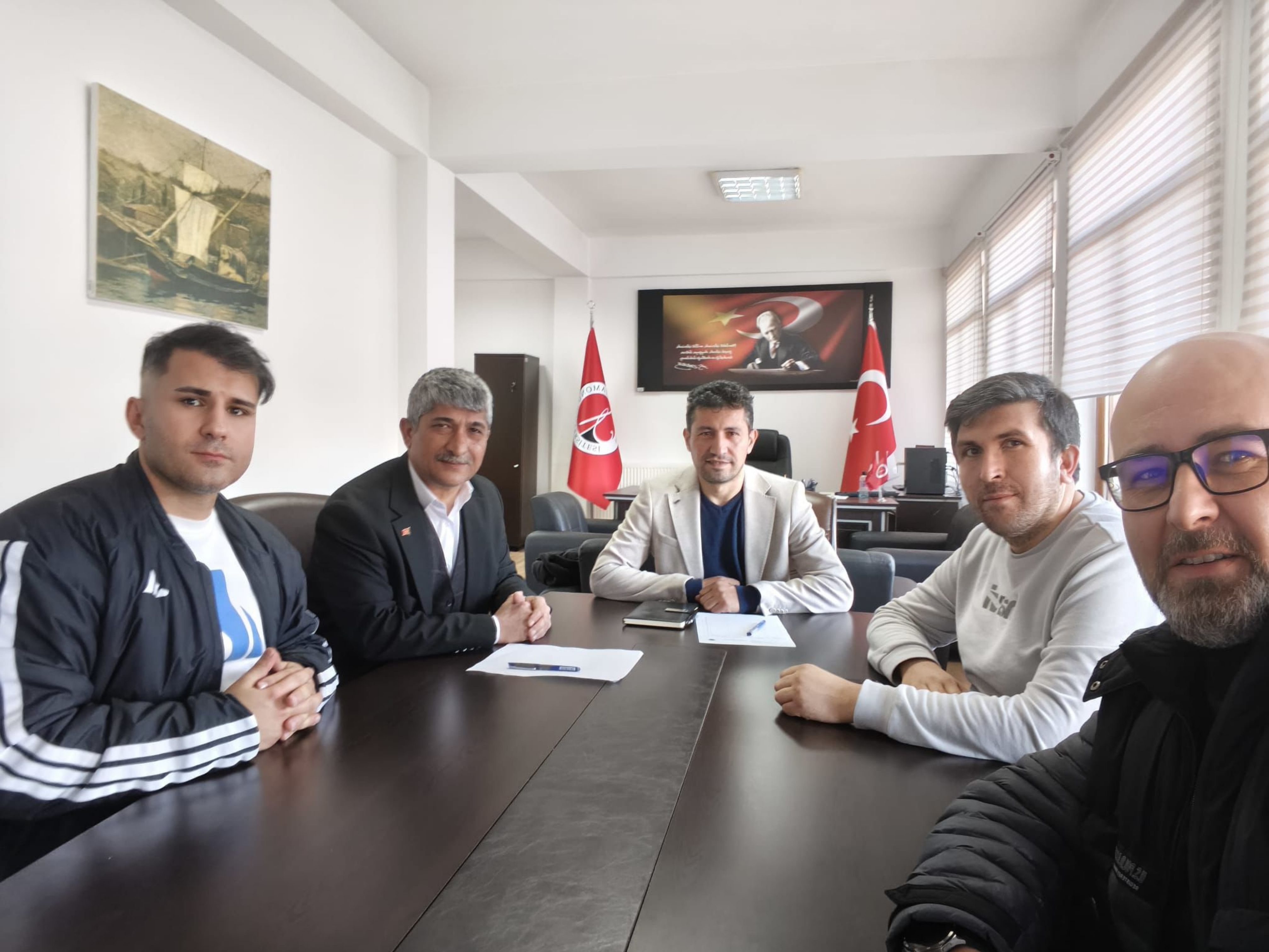 İlçe Gençlik Spor Müdürlüğü ile MYO Arasında İş Birliği Görüşmesi
