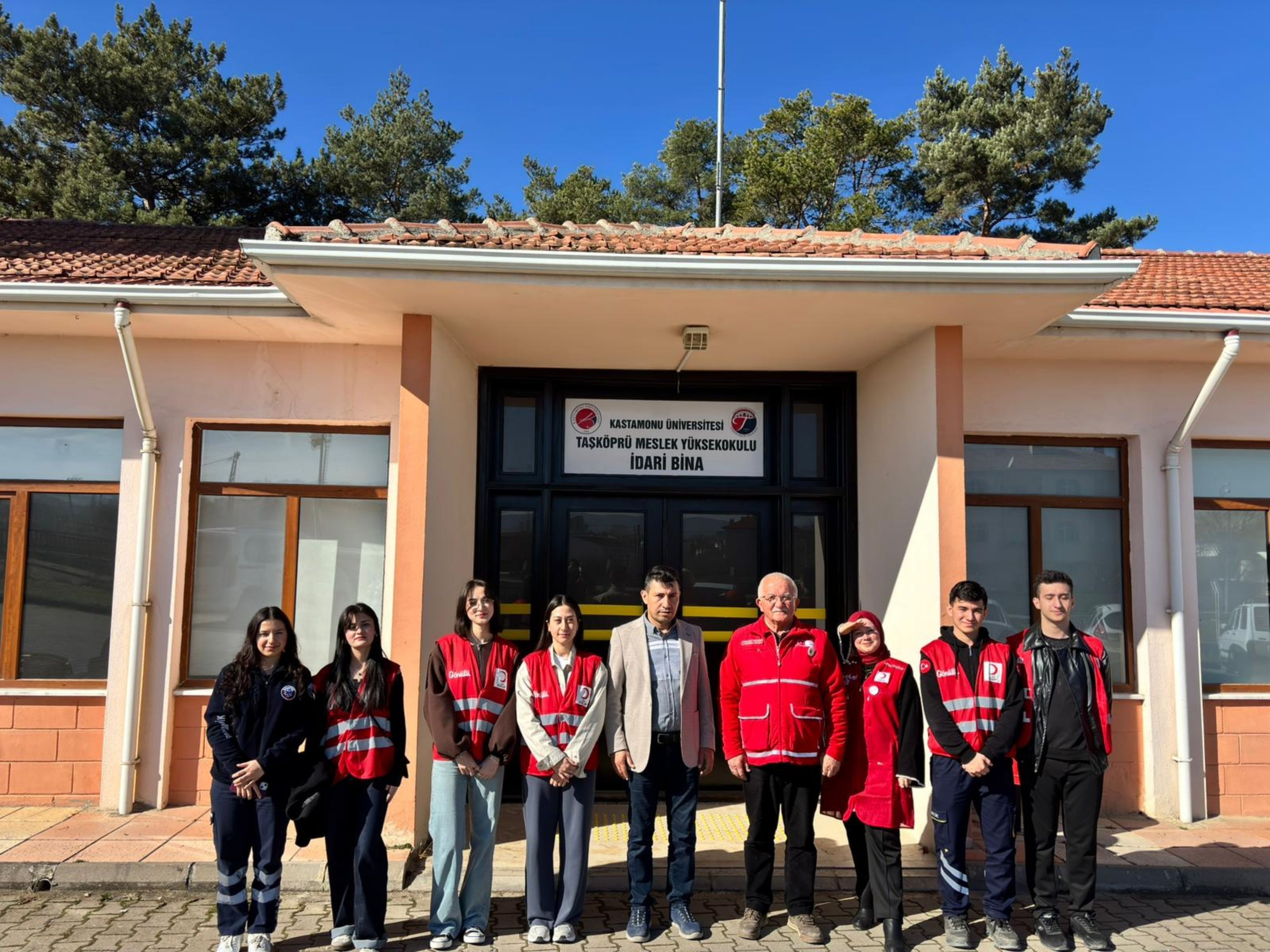 Türk Kızılay Taşköprü Şubesi’nden Taşköprü Meslek Yüksekokulu Müdürüne Ziyaret