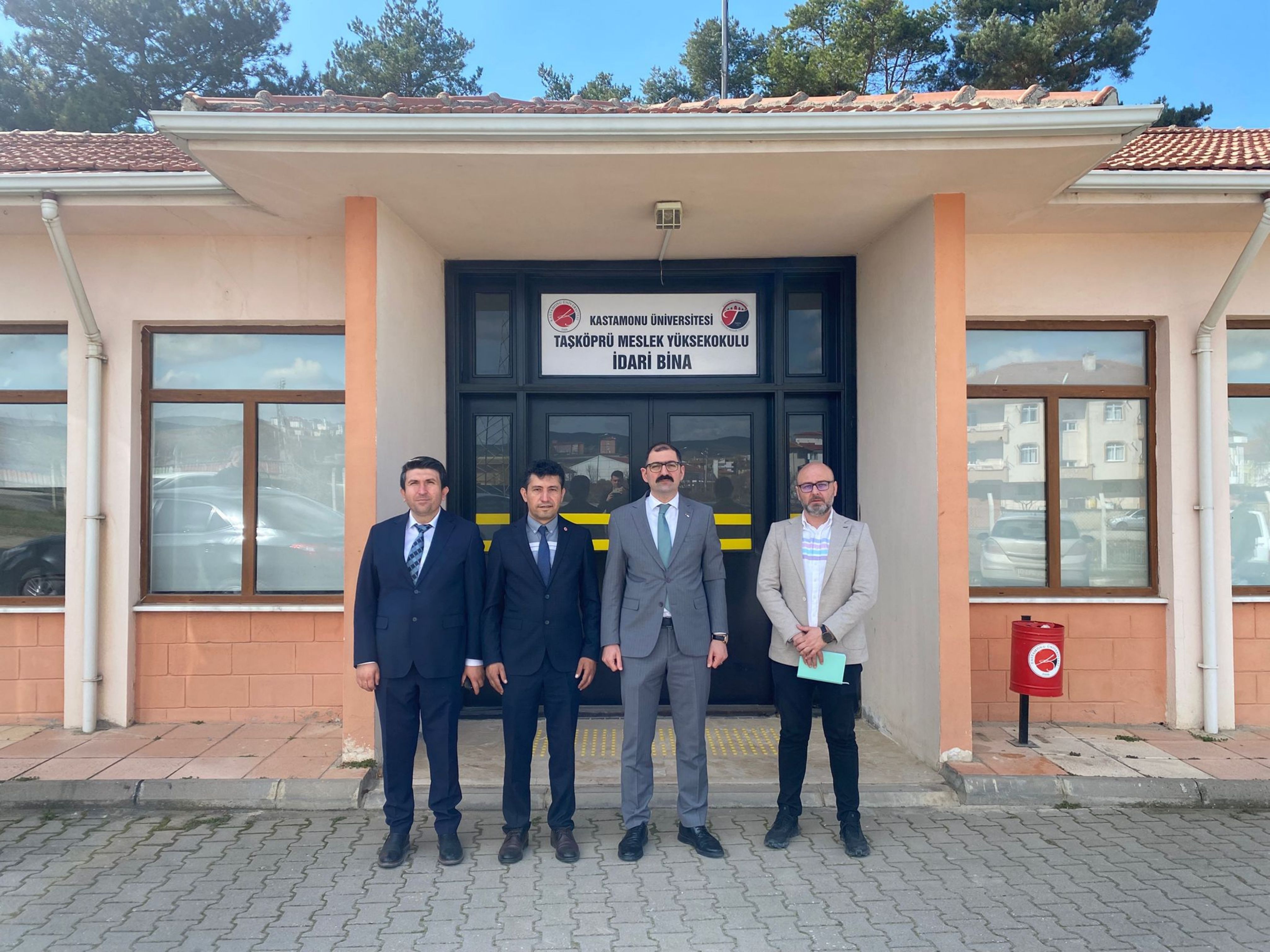 Kaymakam Demirdağ’dan Taşköprü MYO Müdürü’ne Hayırlı Olsun Ziyareti