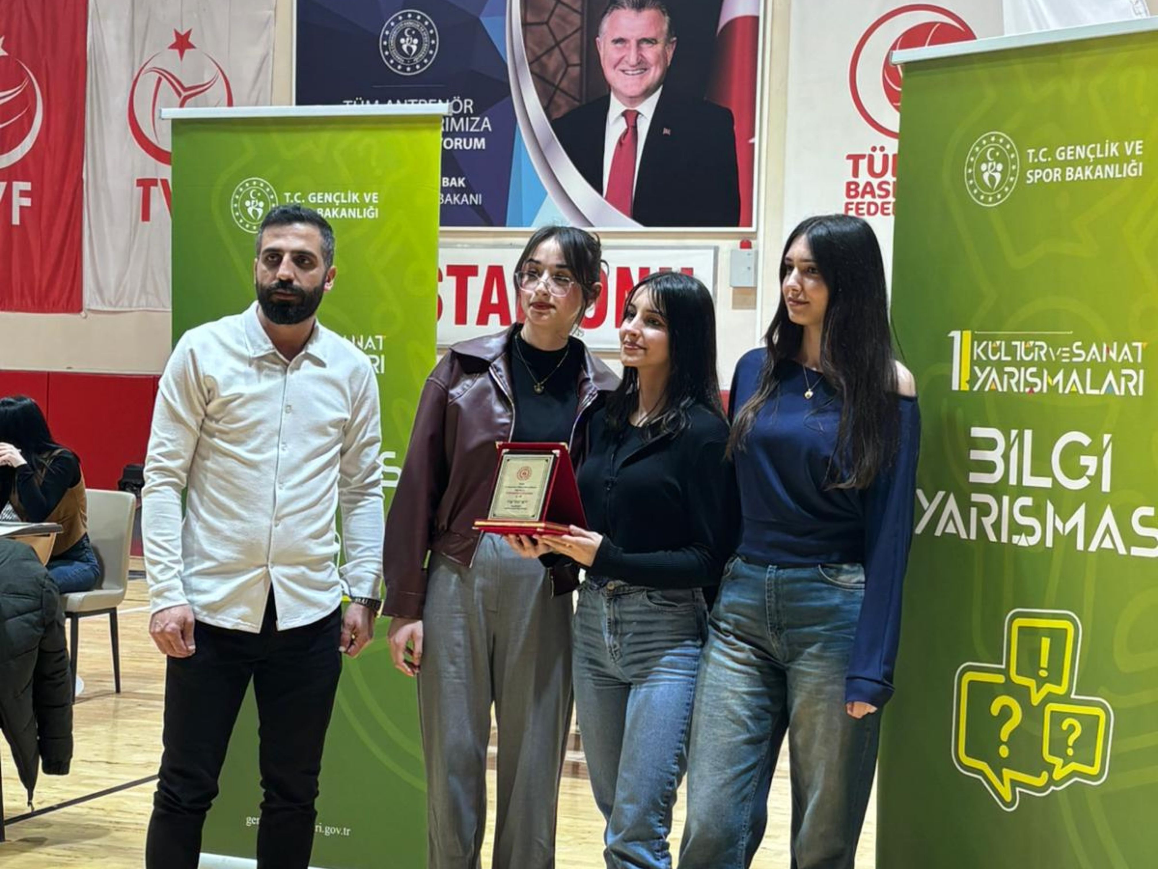 Taşköprü MYO Öğrencilerinden Kültür ve Sanat Yarışmasında Büyük Başarı