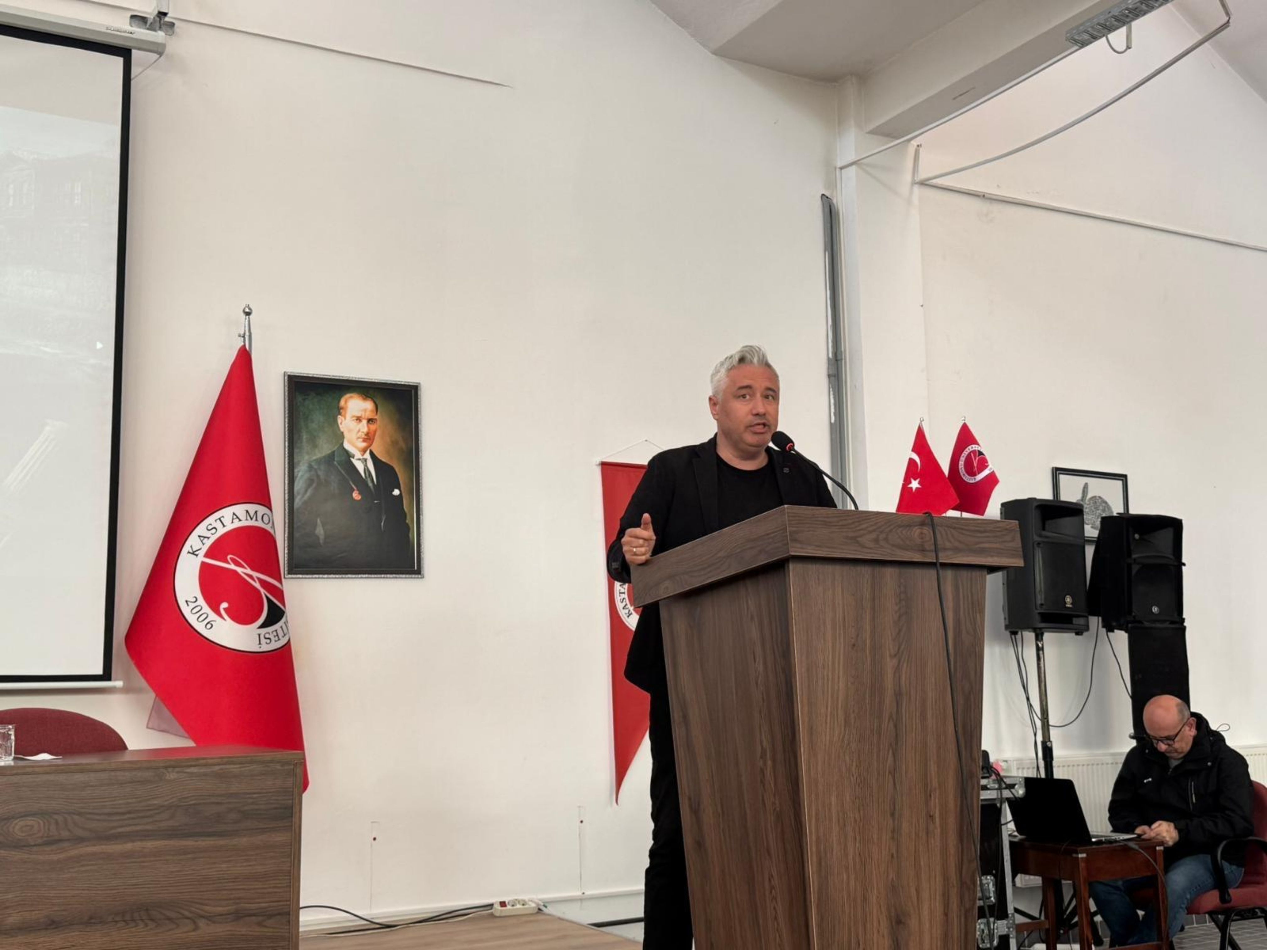 Taşköprü’nün Hafızası Perdeye Yansıdı: MYO’da ‘7 Kemerli Bir Zaman Geçidi’ Belgeseline Yoğun İlgi