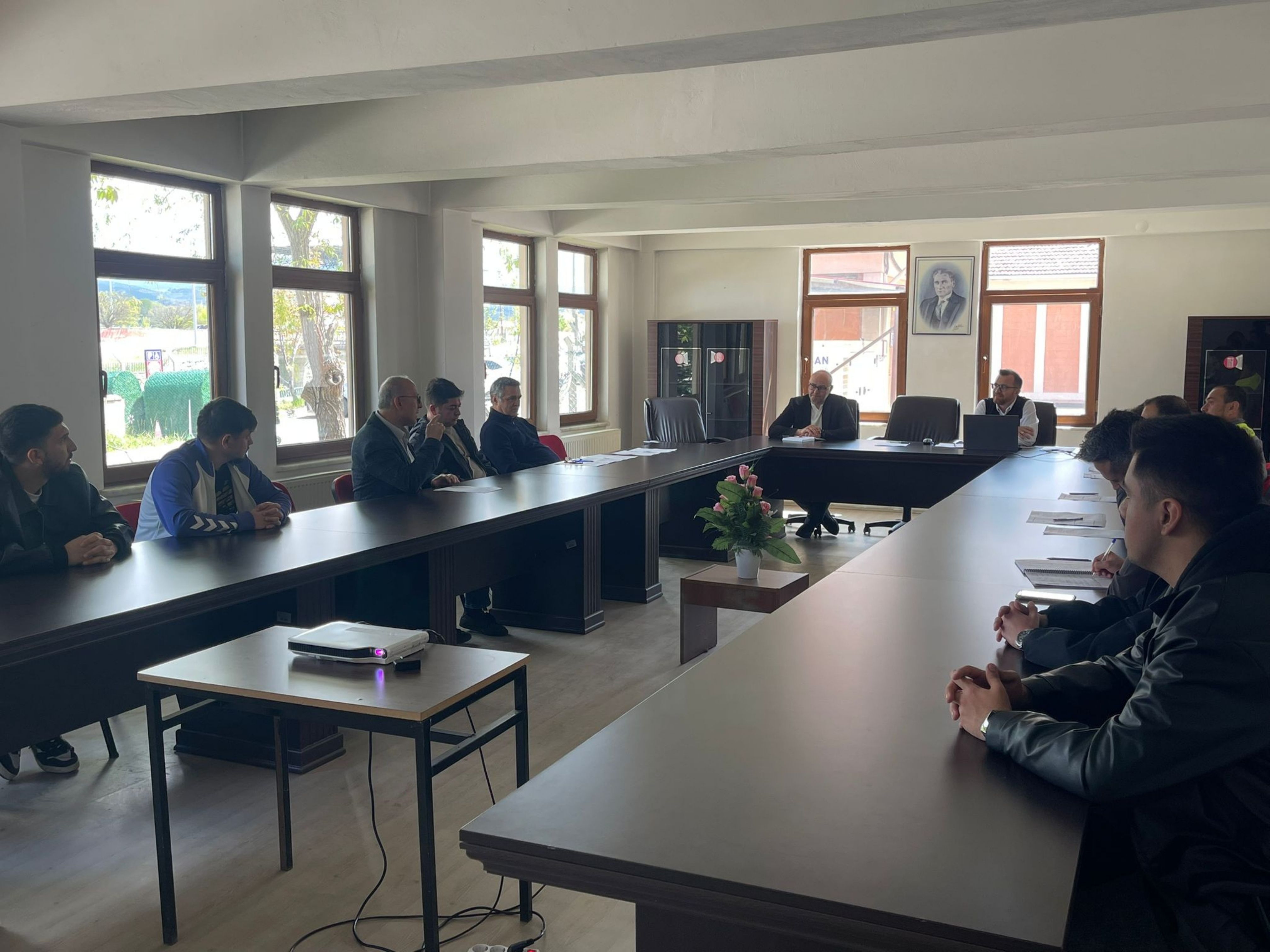 Elektrik ve Enerji Bölümü İç-Dış Paydaş Toplantısı Gerçekleştirdi