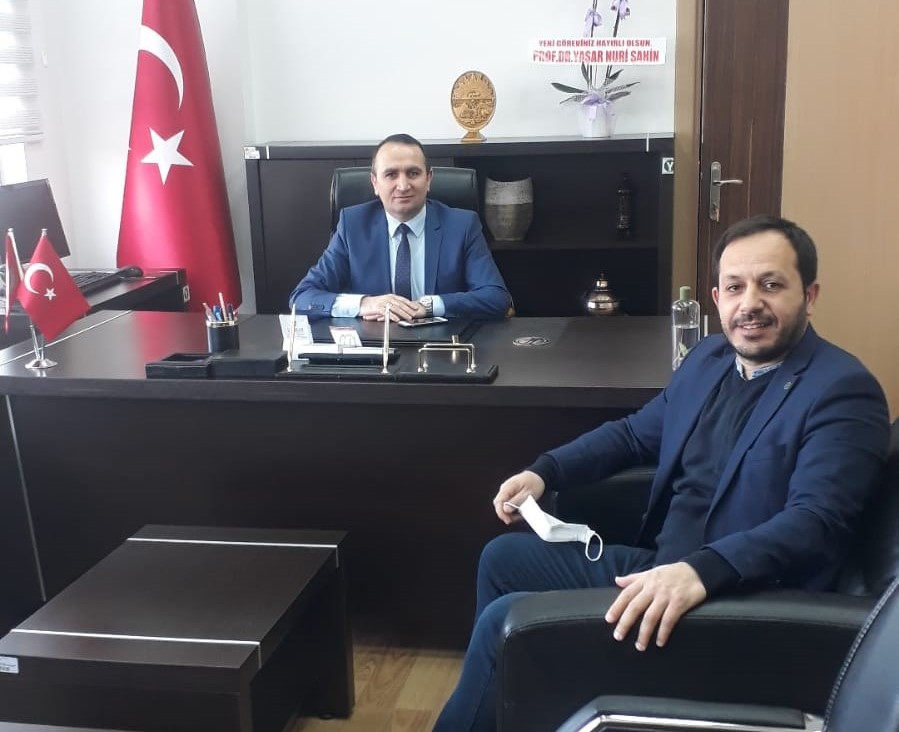 Üniversitemiz Sağlık Bilimleri Fakültesi Dekanı Prof.Dr. Abdulkadir TUNA'ya Hayırlı Olsun Ziyareti
